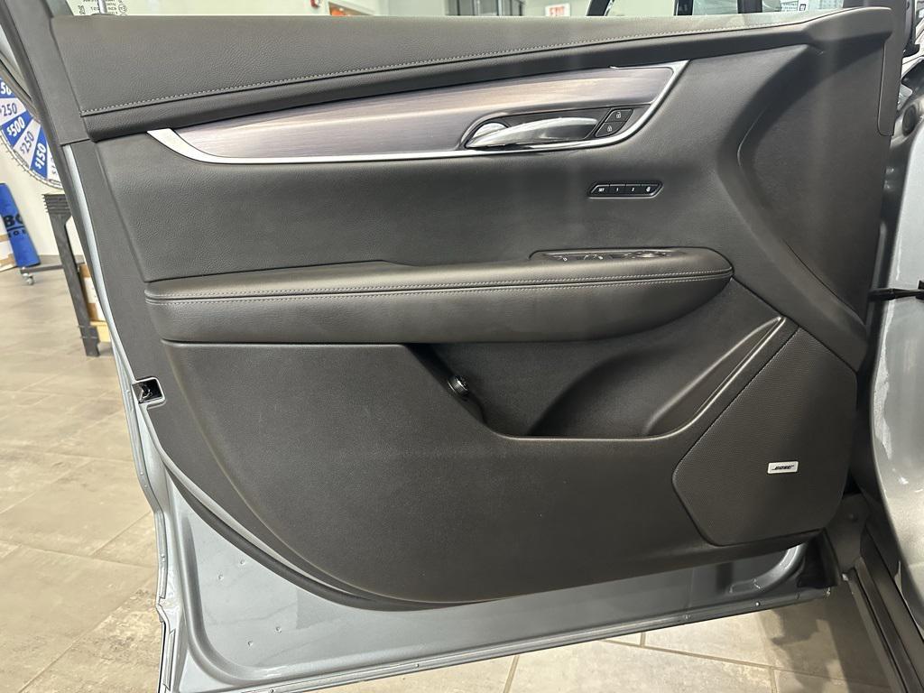 used 2023 Cadillac XT6 car, priced at $36,973