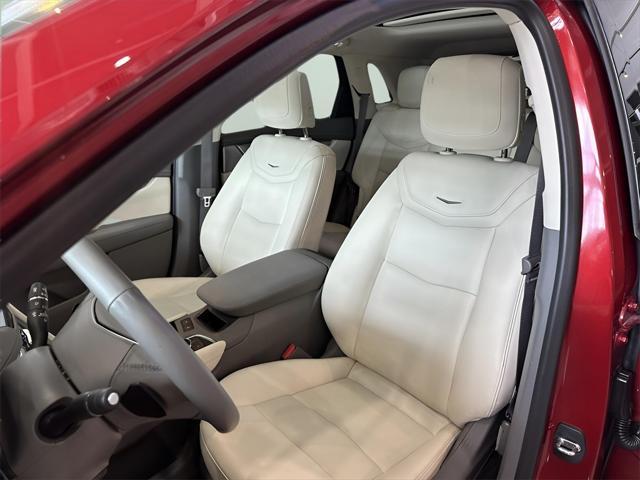 used 2023 Cadillac XT5 car, priced at $33,992