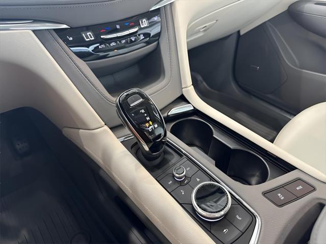 used 2023 Cadillac XT5 car, priced at $33,992