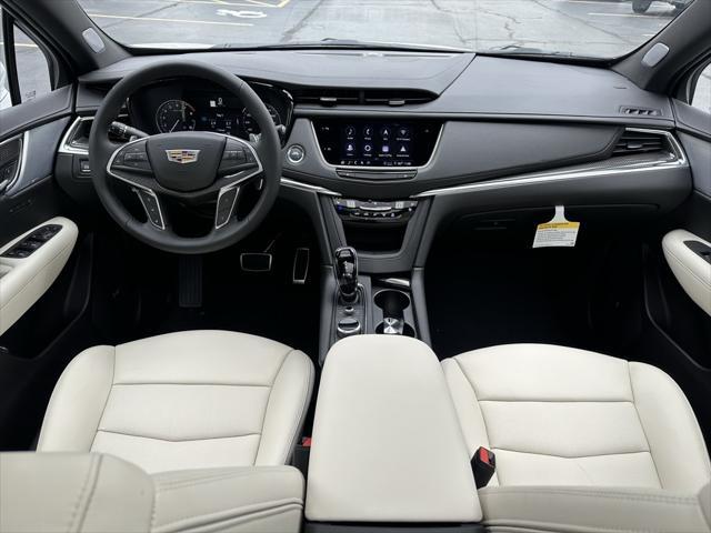new 2025 Cadillac XT5 car, priced at $61,210