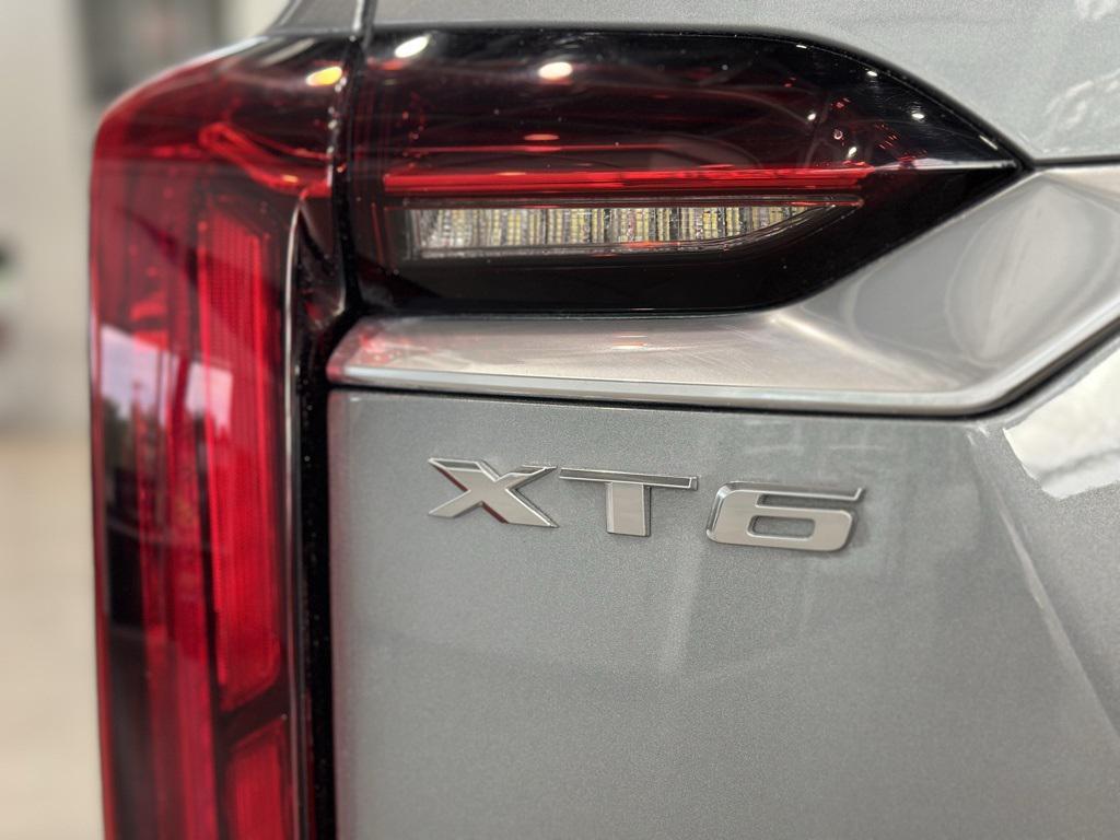 used 2023 Cadillac XT6 car, priced at $42,926