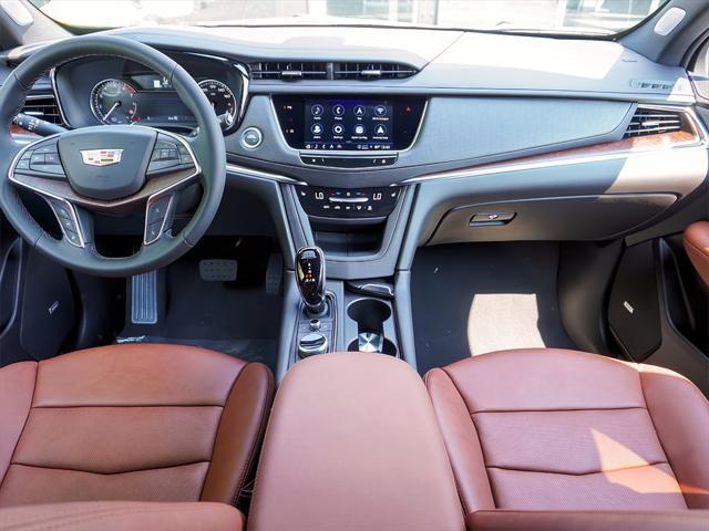 new 2025 Cadillac XT5 car, priced at $56,900