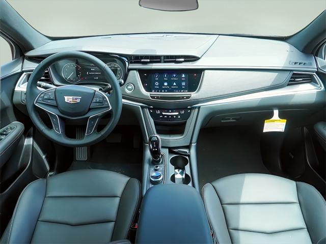 new 2025 Cadillac XT5 car, priced at $48,705
