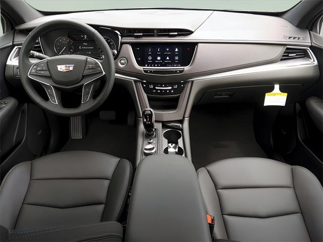 new 2025 Cadillac XT5 car, priced at $47,810