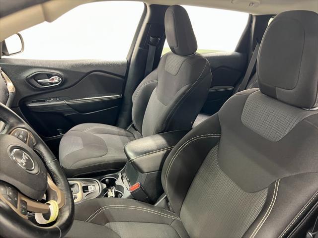 used 2015 Jeep Cherokee car, priced at $5,901