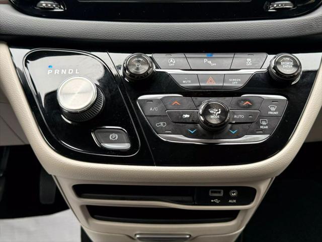 used 2018 Chrysler Pacifica car, priced at $14,995