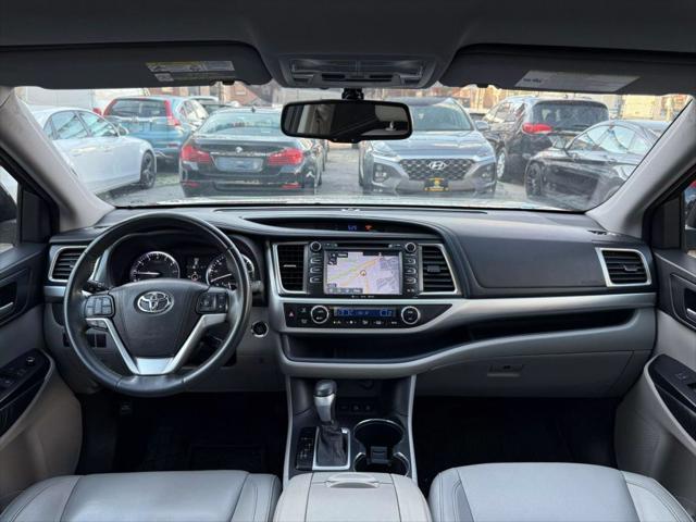 used 2016 Toyota Highlander car, priced at $18,995