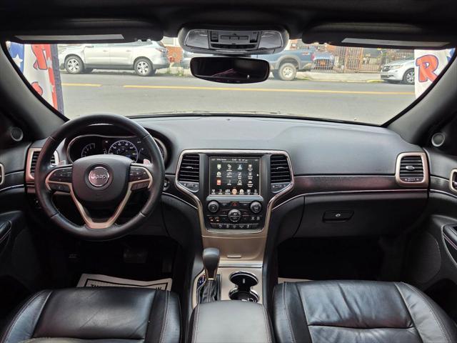 used 2017 Jeep Grand Cherokee car, priced at $17,995