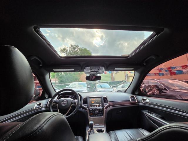 used 2017 Jeep Grand Cherokee car, priced at $17,995
