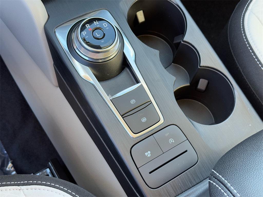 new 2025 Ford Escape car, priced at $25,790