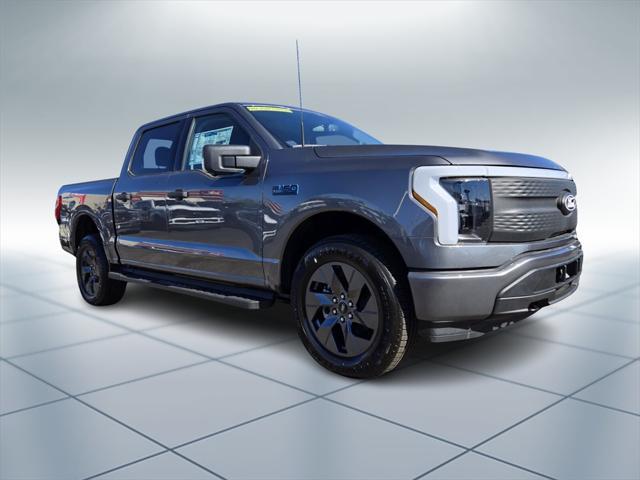 new 2024 Ford F-150 Lightning car