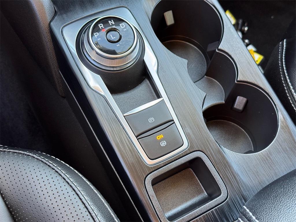 new 2025 Ford Escape PHEV car, priced at $39,105