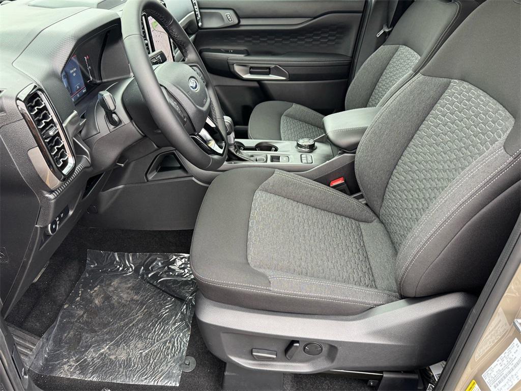 new 2025 Ford Ranger car, priced at $44,650