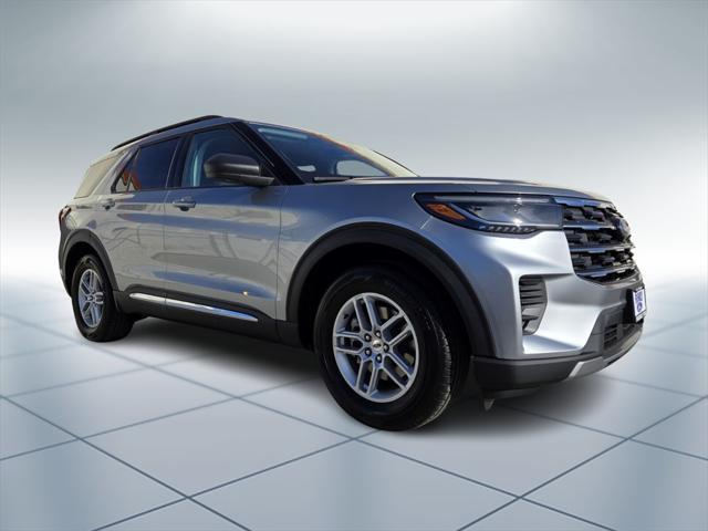 new 2025 Ford Explorer car, priced at $40,350