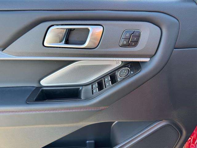 new 2025 Ford Explorer car, priced at $60,345