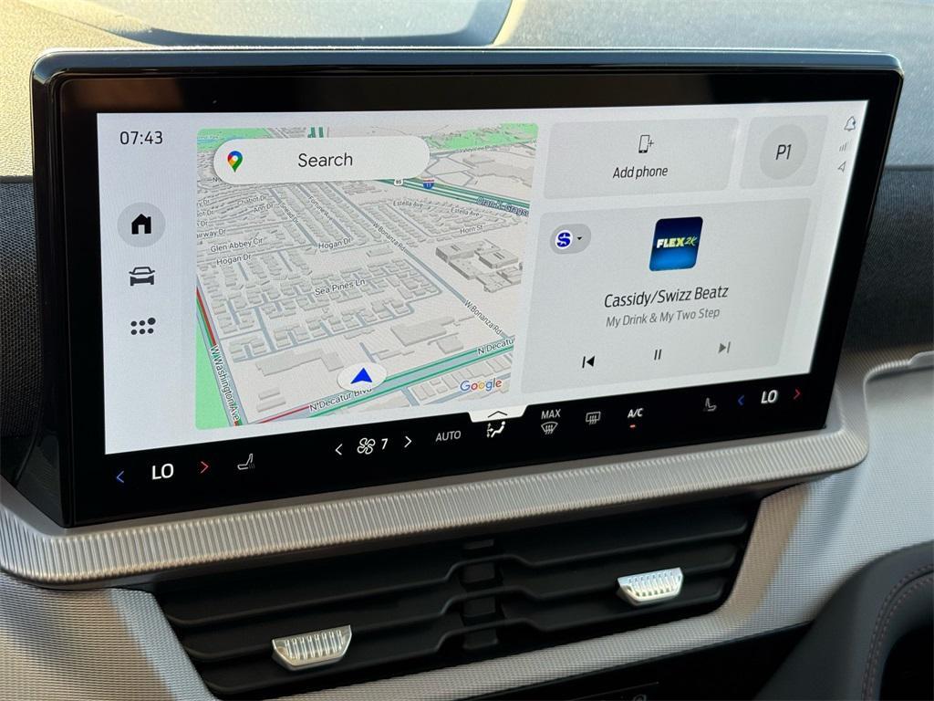 new 2025 Ford Explorer car, priced at $40,081