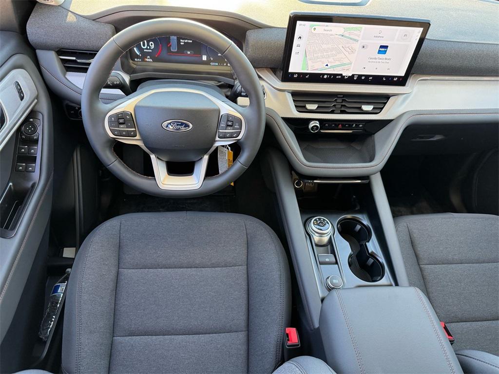 new 2025 Ford Explorer car, priced at $40,081