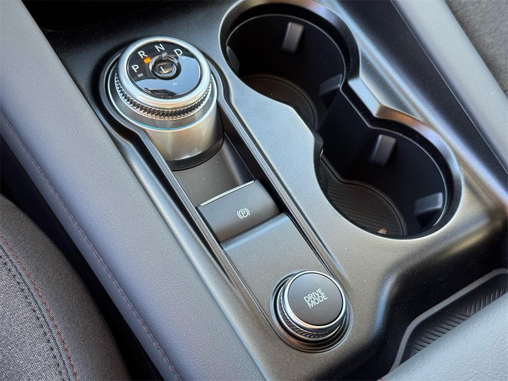 new 2025 Ford Explorer car, priced at $40,081