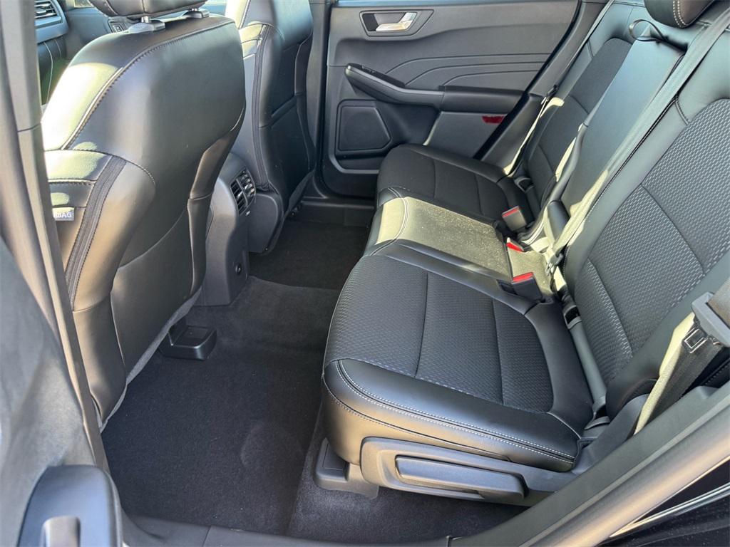 new 2025 Ford Escape PHEV car, priced at $33,125