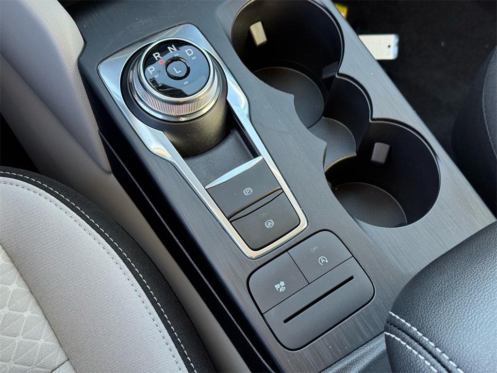 new 2025 Ford Escape car, priced at $27,135
