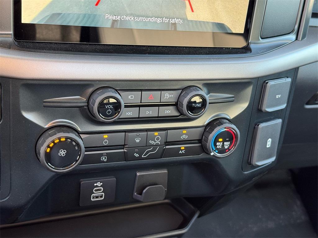 new 2025 Ford F-150 car, priced at $37,395