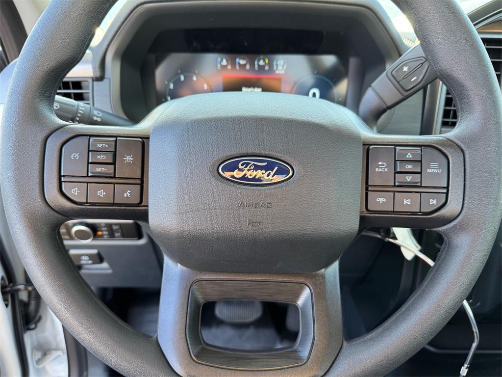 new 2025 Ford F-150 car, priced at $37,395