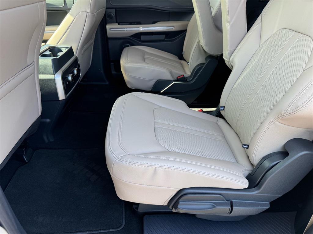 new 2024 Ford Expedition Max car, priced at $71,395