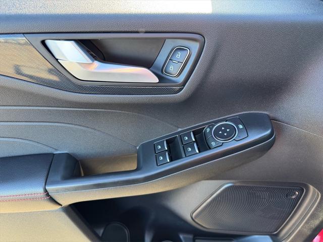 new 2025 Ford Escape car, priced at $33,095