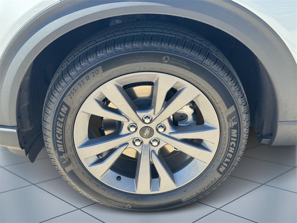 new 2025 Ford Explorer car, priced at $48,554