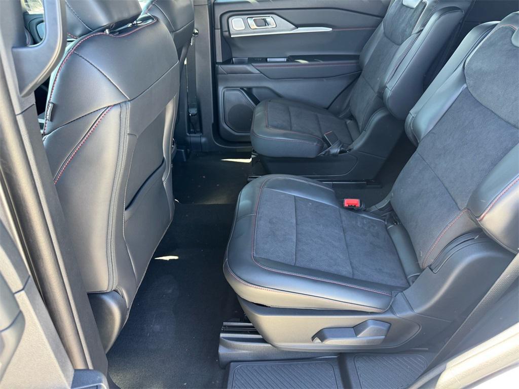 new 2025 Ford Explorer car, priced at $59,123