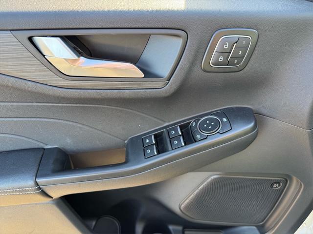 new 2025 Ford Escape PHEV car, priced at $39,595