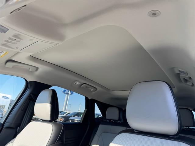 new 2025 Ford Escape PHEV car, priced at $39,595