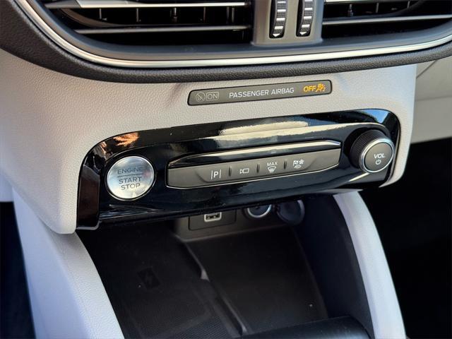 new 2025 Ford Escape PHEV car, priced at $39,595