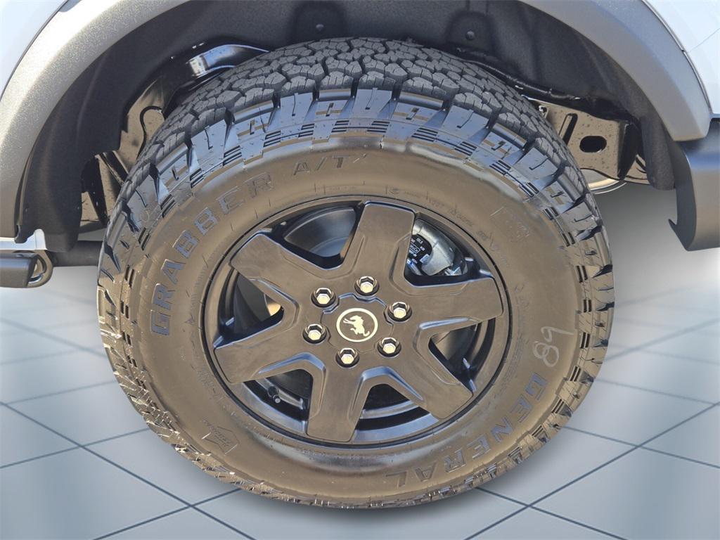 new 2025 Ford Bronco car, priced at $48,900