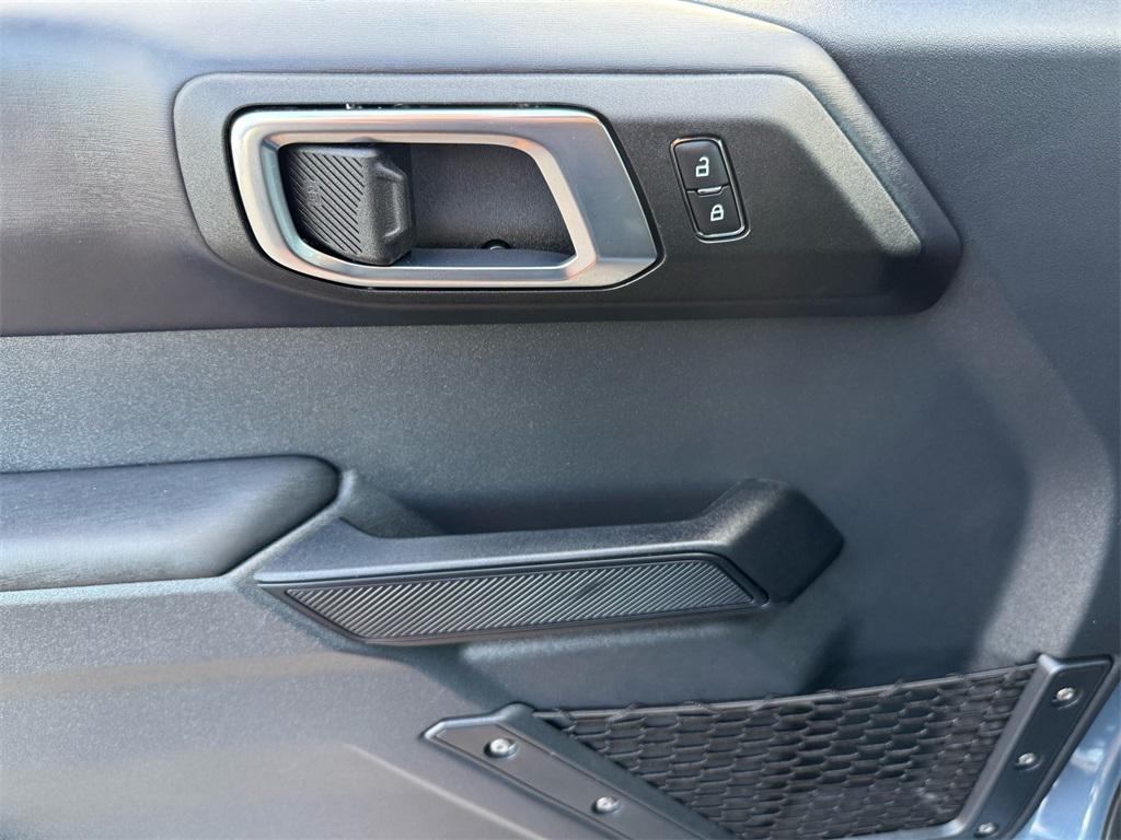 new 2025 Ford Bronco car, priced at $52,345