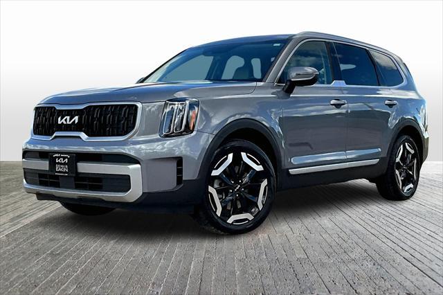 used 2023 Kia Telluride car, priced at $37,277