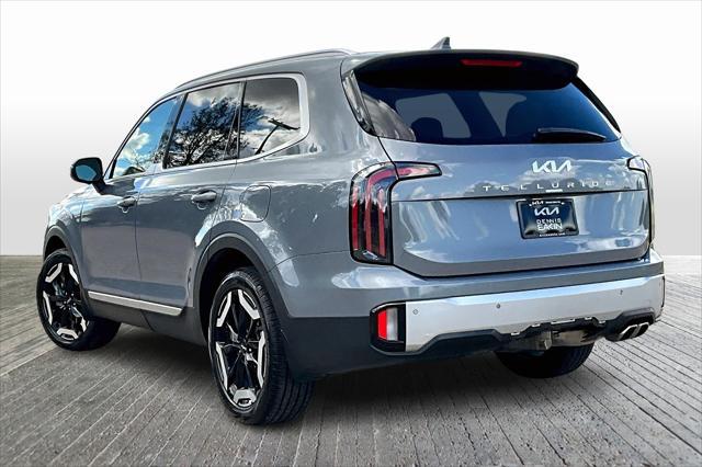 used 2023 Kia Telluride car, priced at $37,277