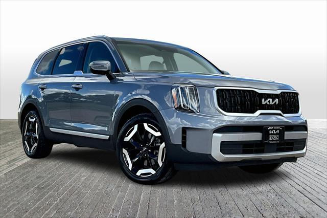 used 2023 Kia Telluride car, priced at $37,277