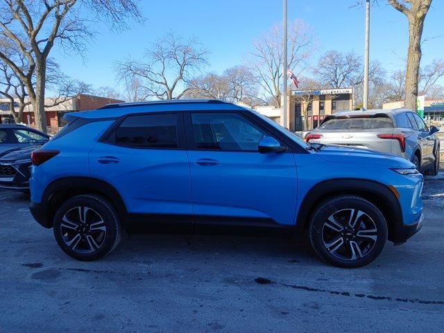 new 2025 Chevrolet TrailBlazer car, priced at $28,365