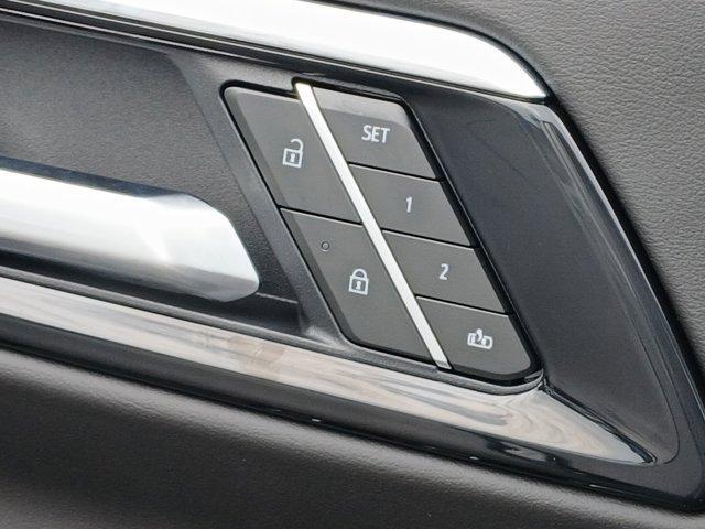 new 2025 Chevrolet Suburban car, priced at $89,730