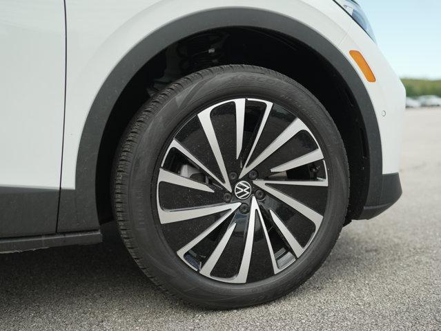 new 2025 Volkswagen ID.4 car, priced at $49,410