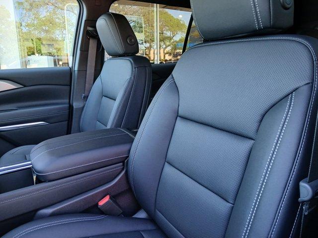 new 2025 Chevrolet Traverse car, priced at $44,560