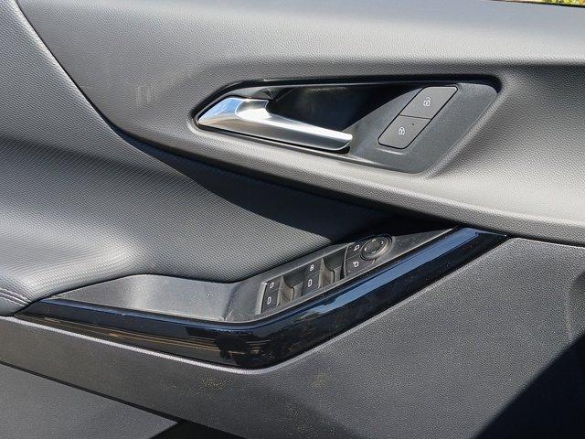 new 2026 Chevrolet Equinox car, priced at $31,990