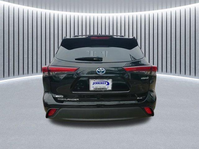 used 2021 Toyota Highlander Hybrid car, priced at $33,488