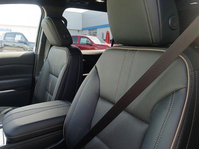 new 2026 Chevrolet Traverse car, priced at $59,420