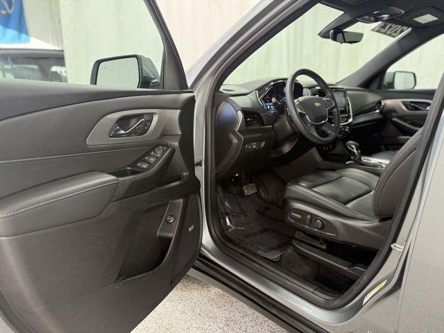 used 2023 Chevrolet Traverse car, priced at $33,988