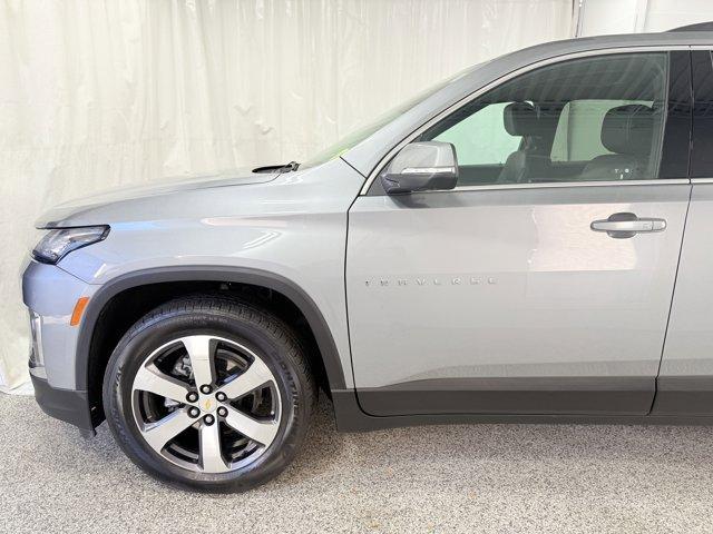 used 2023 Chevrolet Traverse car, priced at $33,988