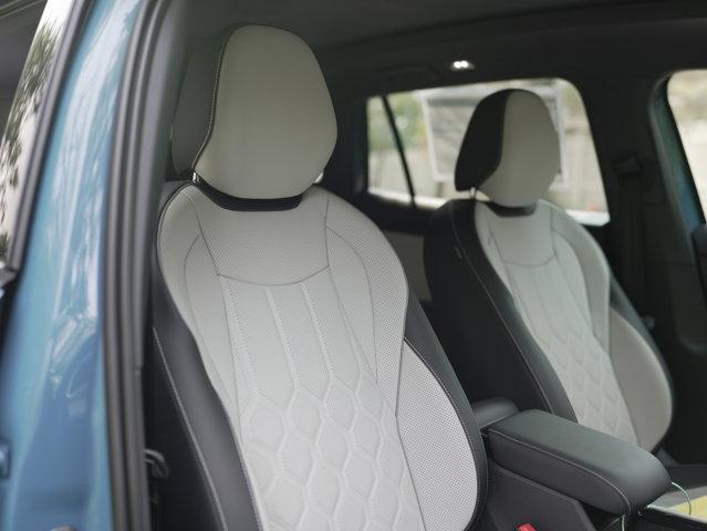 new 2025 Volkswagen Tiguan car, priced at $42,631