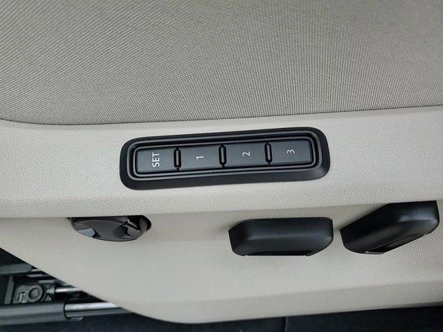 new 2025 Volkswagen Atlas car, priced at $49,509