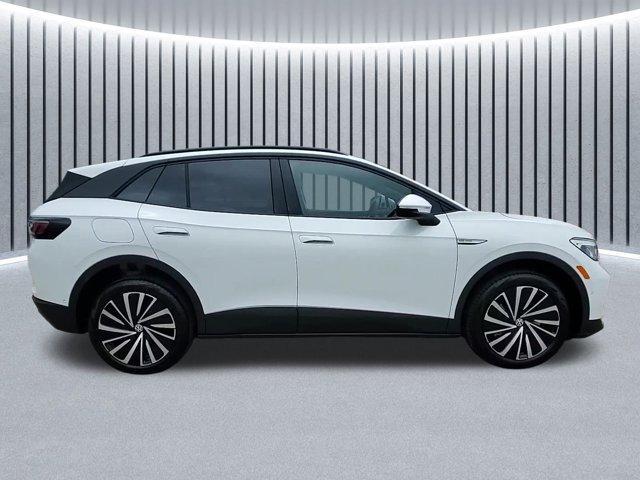 new 2025 Volkswagen ID.4 car, priced at $49,410